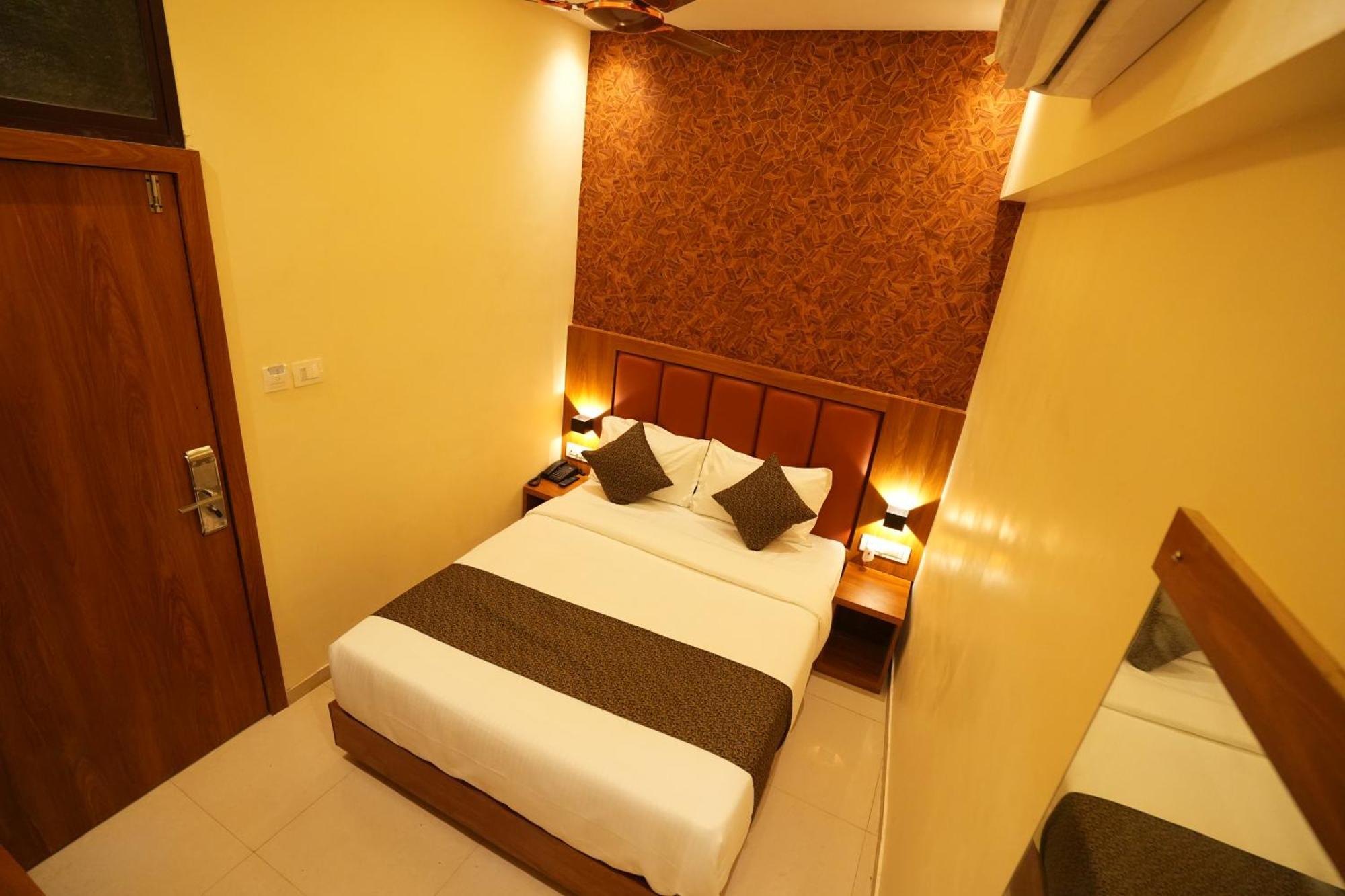 Hotel Boston Mumbai Exterior foto