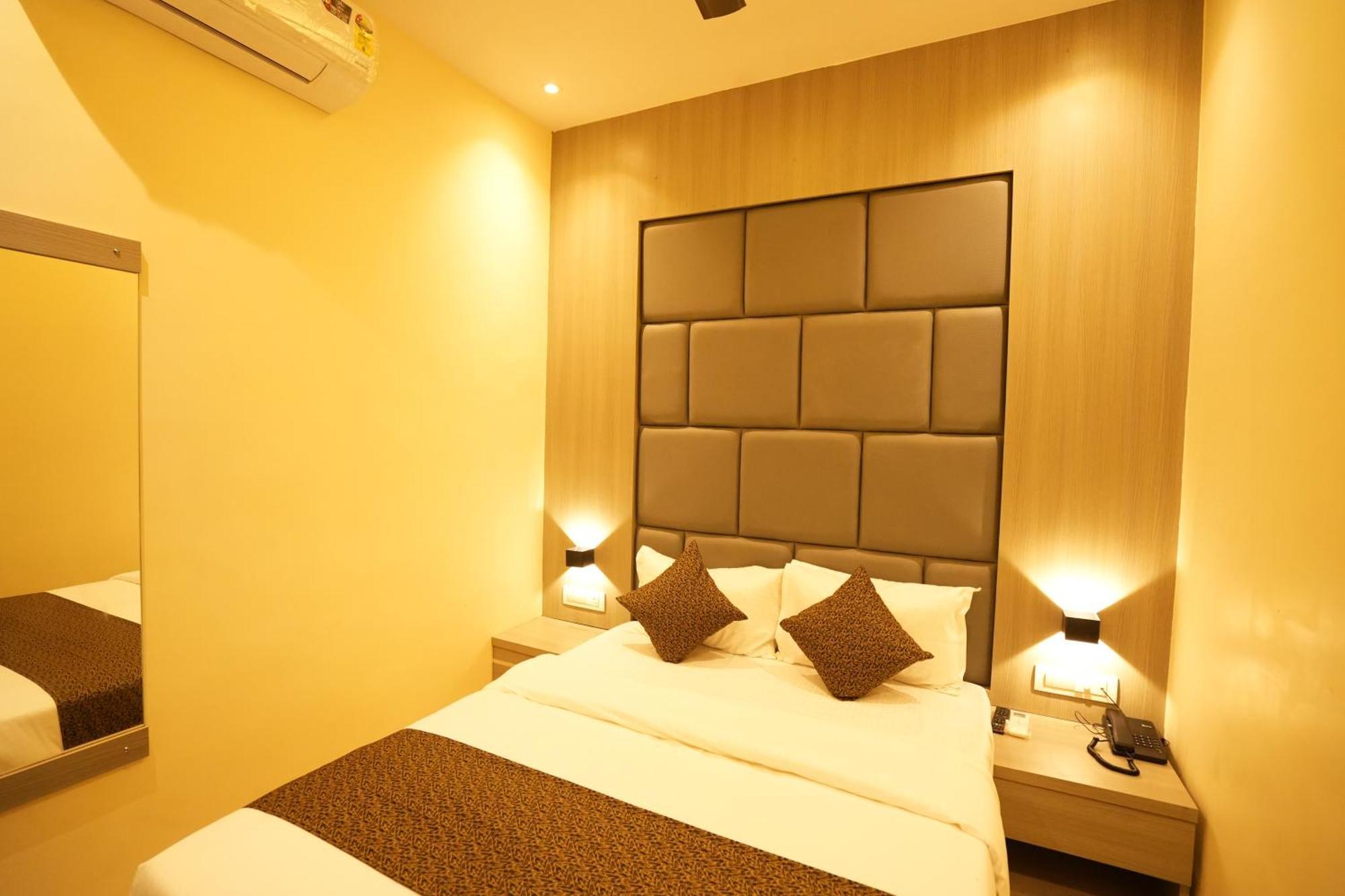 Hotel Boston Mumbai Exterior foto