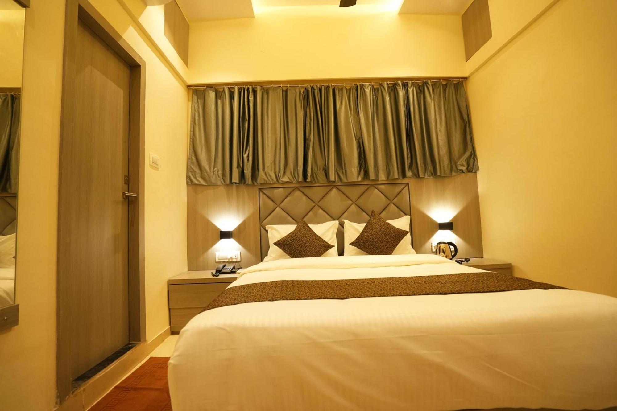 Hotel Boston Mumbai Exterior foto
