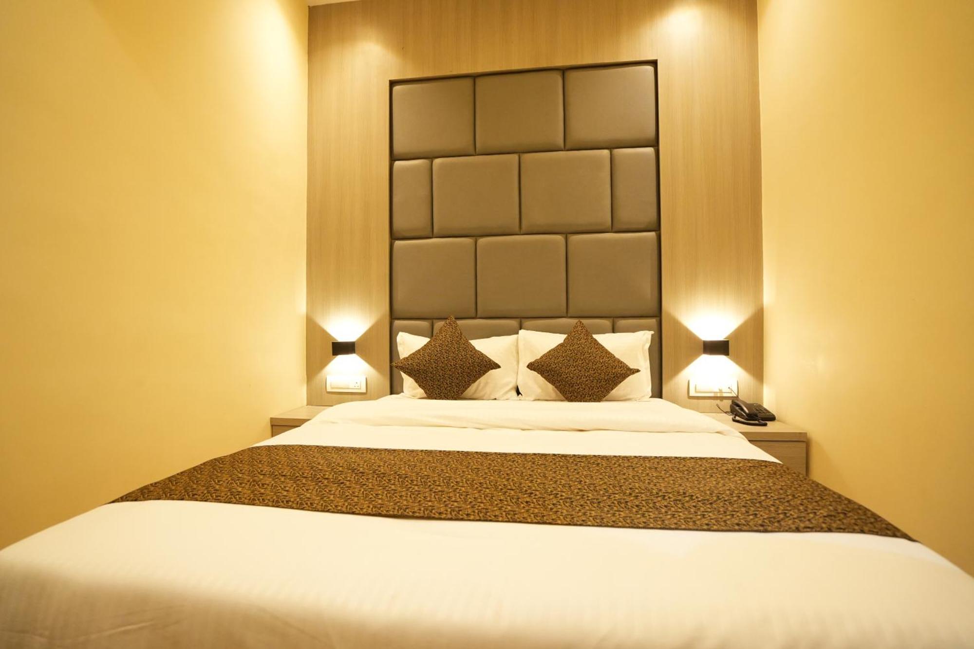 Hotel Boston Mumbai Exterior foto