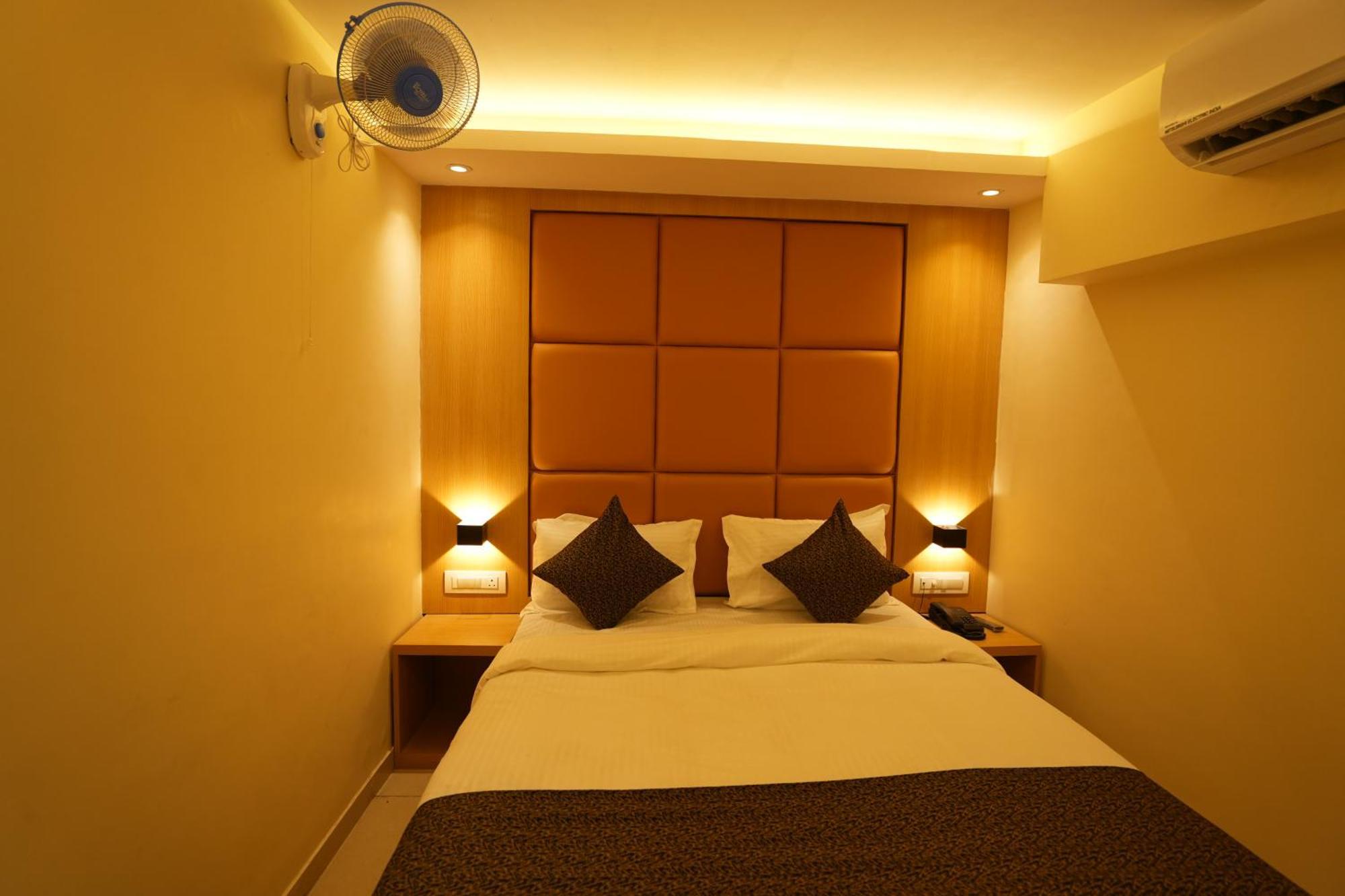 Hotel Boston Mumbai Exterior foto
