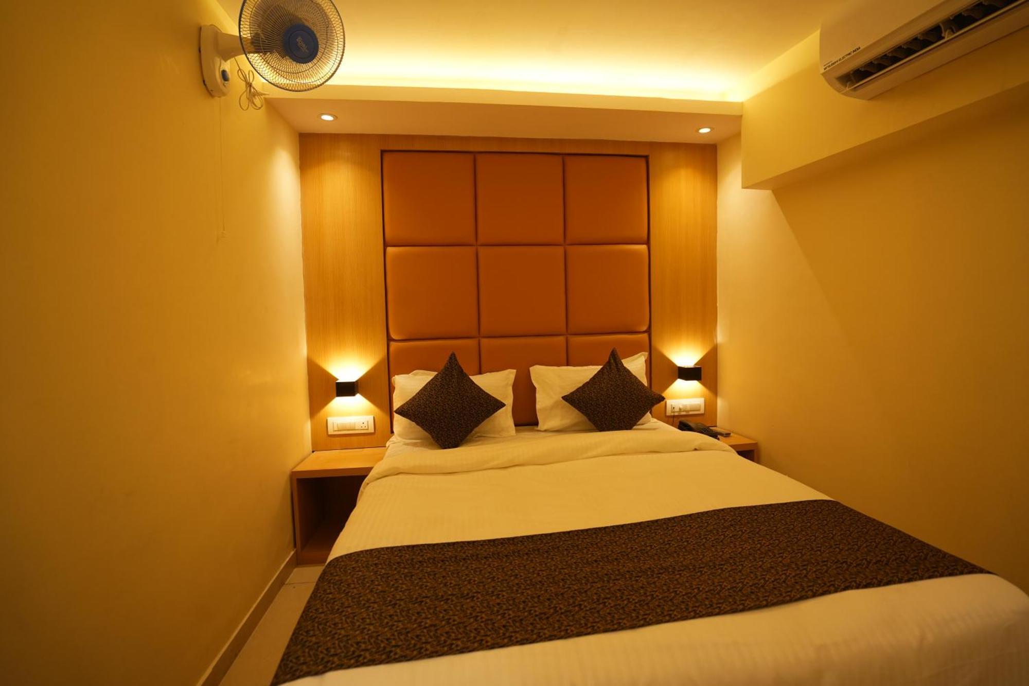 Hotel Boston Mumbai Exterior foto