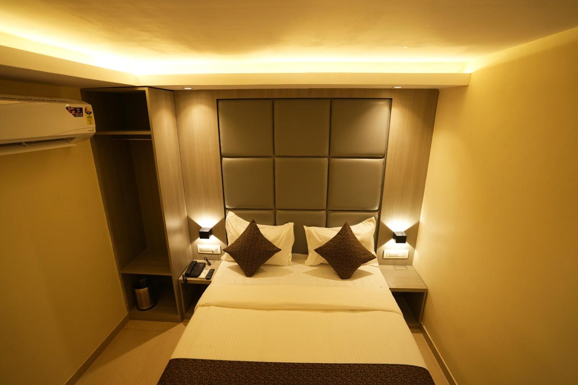 Hotel Boston Mumbai Exterior foto